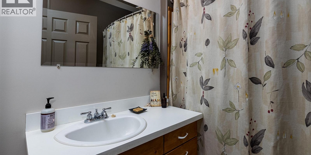 6237 NELSON ROAD Terrace Photo 15 6237 NELSON ROAD Terrace Photo 15